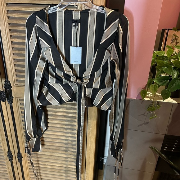 NBD Jefe crop top. NWT revolve - Picture 5 of 5